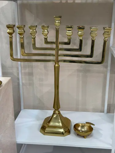 חנוכייה מלכותית גולדי BRASS 70 ס"מ