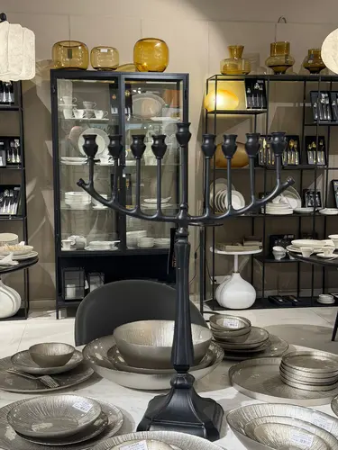 חנוכיה BRASSBLACK רגל סגורה