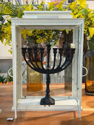 חנוכיית קנים BRASS שחורה שלוש מידות לבחירה