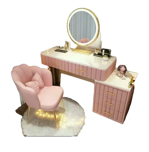 פינת איפור זואי ורודה