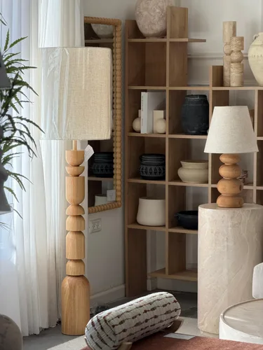 מנורת רצפה בוני מעץ טבעי