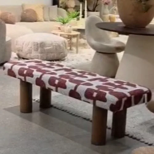 ספסל מרופד מלינה רד