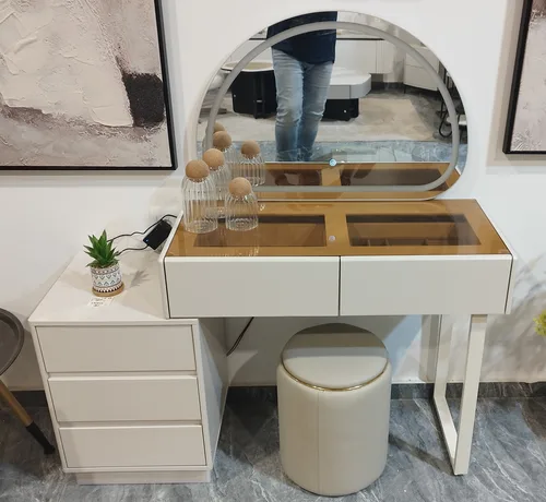 סט עמדת איפור יוקרתית דגם אניגמה , חוויית טיפוח טכנולוגית בעיצוב מינימליסטי