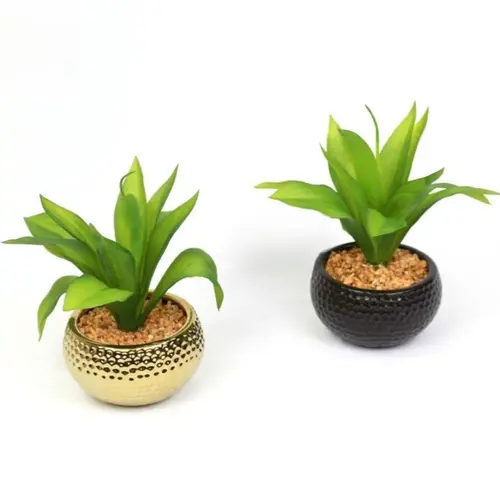 עציץ נוי מלאכותי שחור