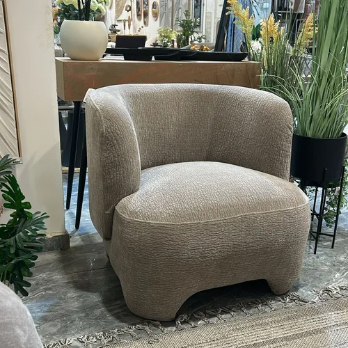 כורסת מעטפת שמנת